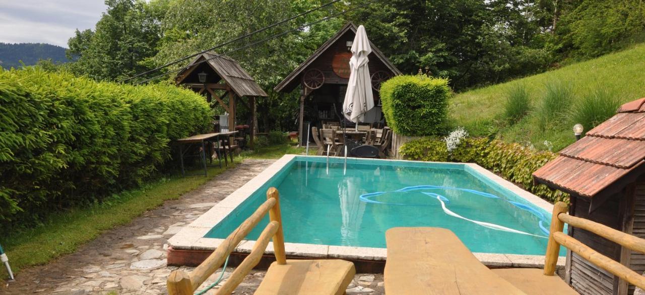 Glamping Mm Ξενοδοχείο Muta Εξωτερικό φωτογραφία